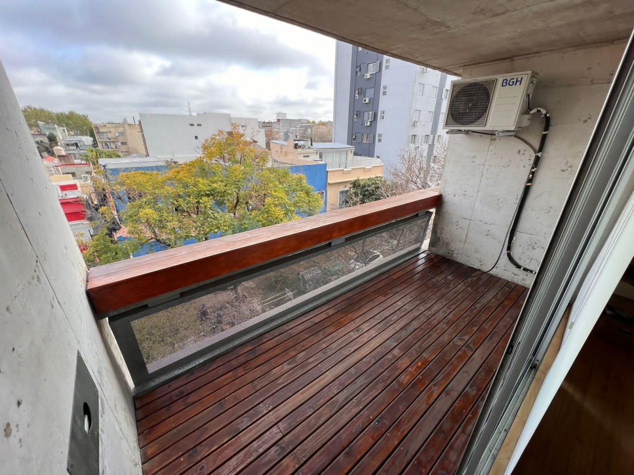 VILLA URQUIZA MONOAMBIENTE CON BALCON Y COCHERA