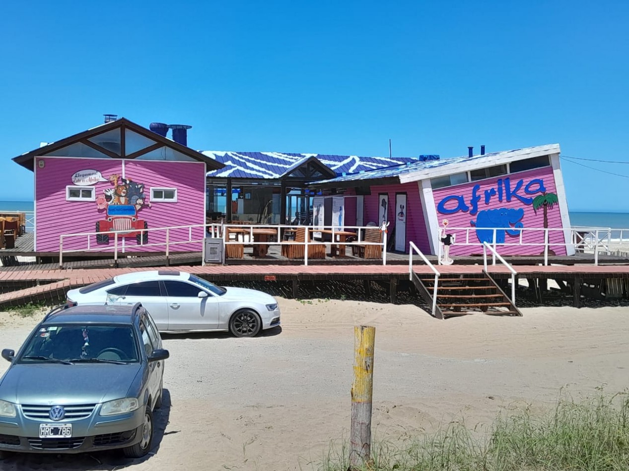 VILLA GESELL 2 AMB AL FRENTE 