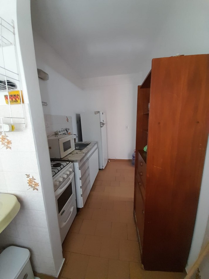 DEPARTAMENTO 2 AMB. CON BALCON Y COCHERA