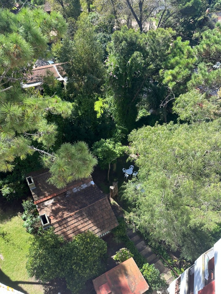  VILLA GESELL  SEMIPISO AL FRENTE CON BALCON 