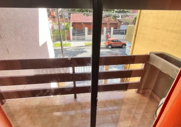 DEPARTAMENTO 2 AMB. CON BALCON Y COCHERA